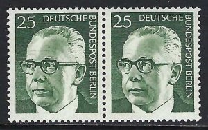 Germany Berlin 9N288 MNH PAIR P520-4