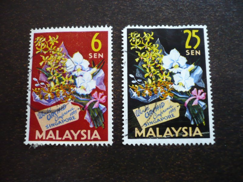 Stamps - Malaysia - Scott# 4-5 - Used Set of 2 Stamps