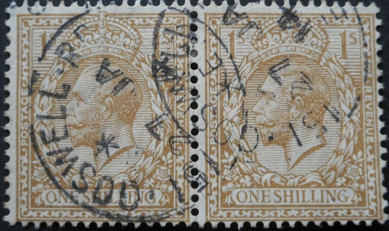 Great Britain 1912 GV One Shilling pair SG 395 used