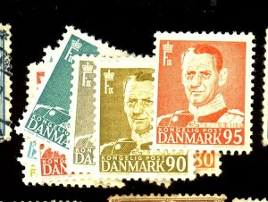 DENMARK #333-41 MINT FVF OG LH Cat $11