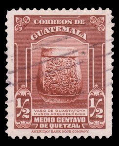 GUATEMALA STAMP 1942 SCOTT # 304. USED. # 2