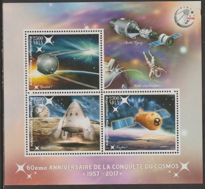 CONQUEST OF SPACE perf sheet containing three values mnh