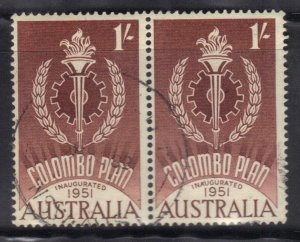 AUSTRALIA SC# 340 PAIR USED 1sh 1961  SEE SCAN