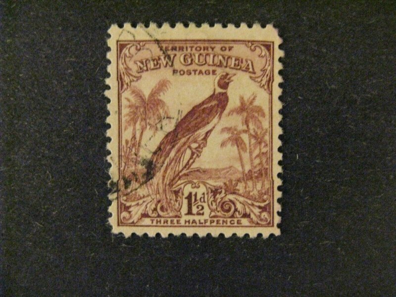 New Guinea #32 used  a22.7 5315