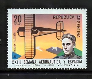 Argentina 1969 Sc#913 AERONAUTICS AND SPACE WEEK/LT.MATIENZO Single MNH