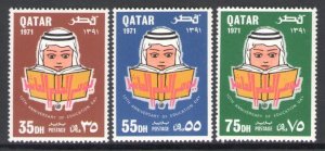 1971 QATAR, SG n. 363/65 - Education Day - MNH**