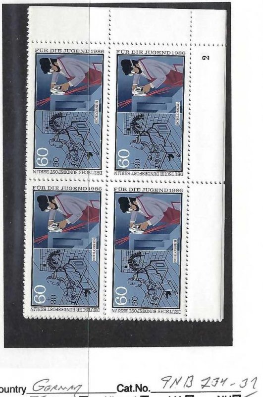 GERMANY BERLIN 9NB234-237 MNH BLOCKS OF 4 [D3]