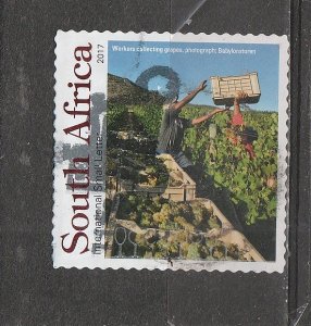 South Africa  Scott#  1570d  Used  (2017 Workers Collecting Grapes)