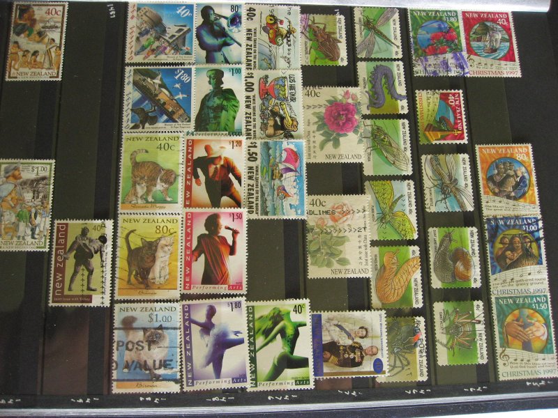 New Zealand collection to 2007 in stockbook U,MH, MNH read description