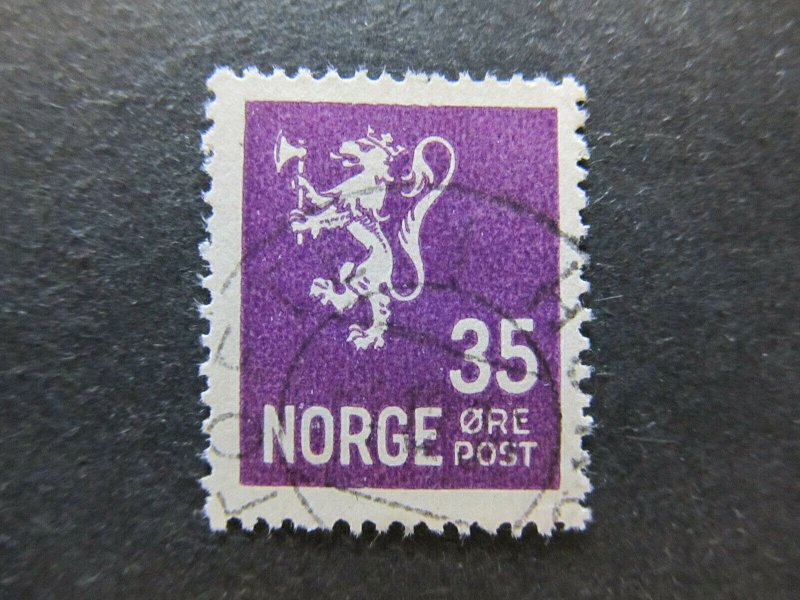 A5P28F54 Norway 1926-34 size 16x19 1/2 35o used