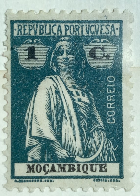 AlexStamps MOZAMBIQUE #184 XF Mint 