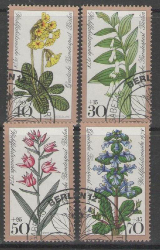 GERMANY SGB557/60 1978 HUMANITARIAN RELIEF FUND WOODLAND FLOWERS FINE USED