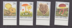 PAPUA NEW GUINEA, 1995 Fungi set of 4, mnh.