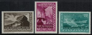 Argentina #595-7* NH  CV $8.00