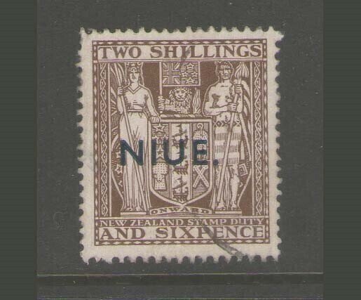 Cook Islands Niue 1923 Sc 31 On NZ arme 2/6 FU