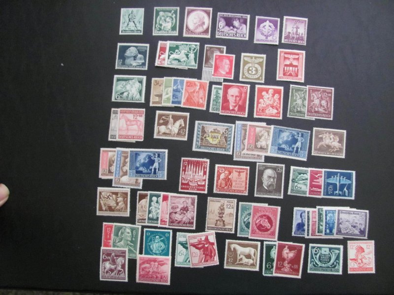 GERMANY 1940'S MNH 40 SETS   (113)
