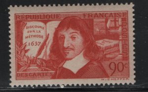 FRANCE 330    MINT NEVER HINGED