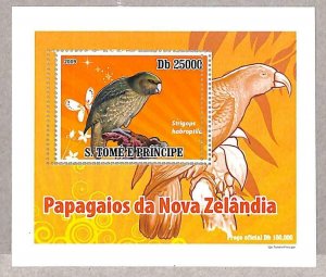 A3343 - SAO TOME & PRINCE ERROR MISSPERF: 2009, Parrots from New Zealand,...-