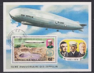 Malagasy Souvenir Sheet C160 Ferdinand Graf Von Zeppelin & St Peter's Ca...