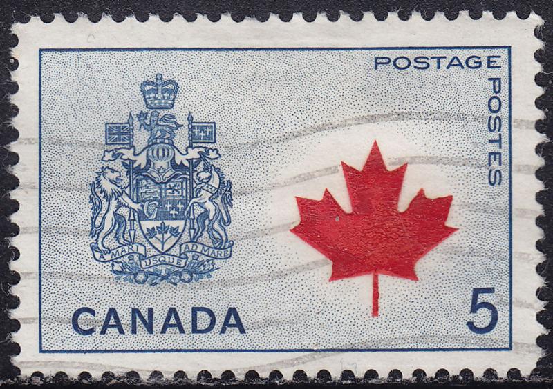 Canada 429a Coat of Arms and Maple Leaf 5¢ 1966