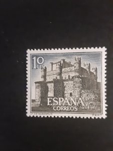 Spain #1365       MH