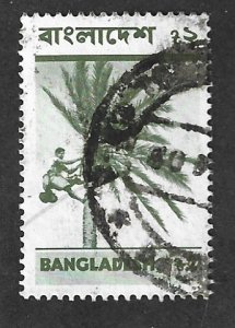 Bangladesh Scott 83 Used 2t Collecting Date Palm Juice Stamp 2017 CV $7.00