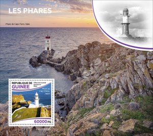GUINEA - 2022 - Lighthouses - Perf Souv Sheet - Mint Never Hinged