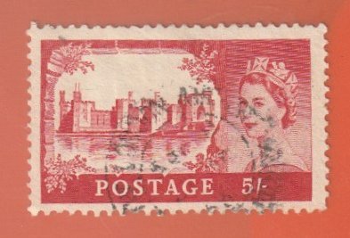 GREAT BRITAIN SCOTT#526 1968 5s CAERNARVON CASTLE - USED