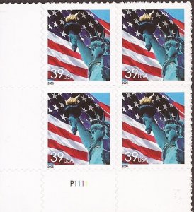 US Stamp - 2006 39c Flag & Statue of Liberty - 4 Stamp Pl Block #3978