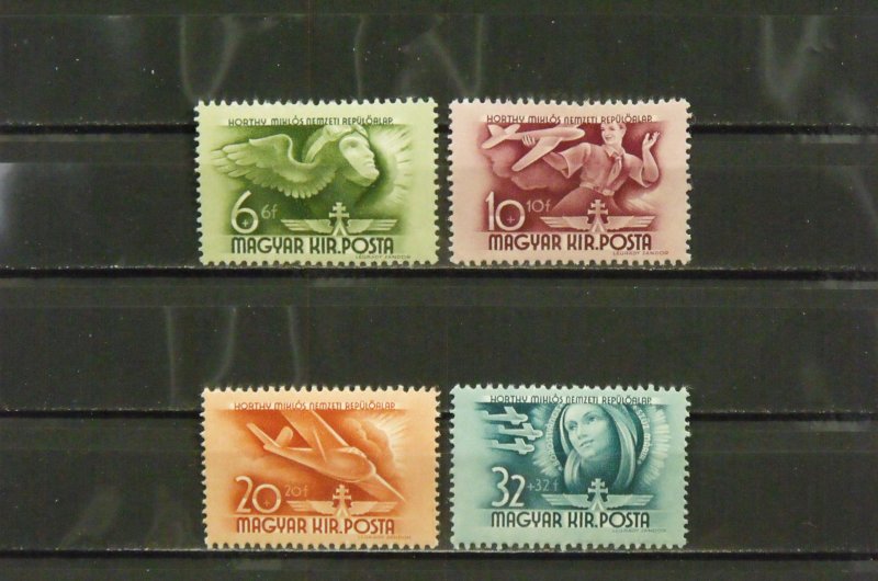 12374   HUNGARY   MNH # B131, B132, B133, B134                    CV$ 3.35