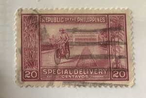 Philippines 1947 Scott E11 used - 20c, Manila Post Office & Messenger