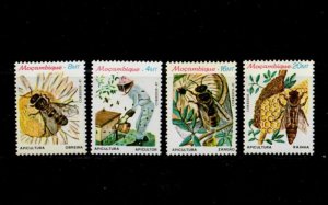 Mozambique 1985 - Beekeeper Bees Pollen - Set of 4 Stamps - Scott #941-944 - MNH