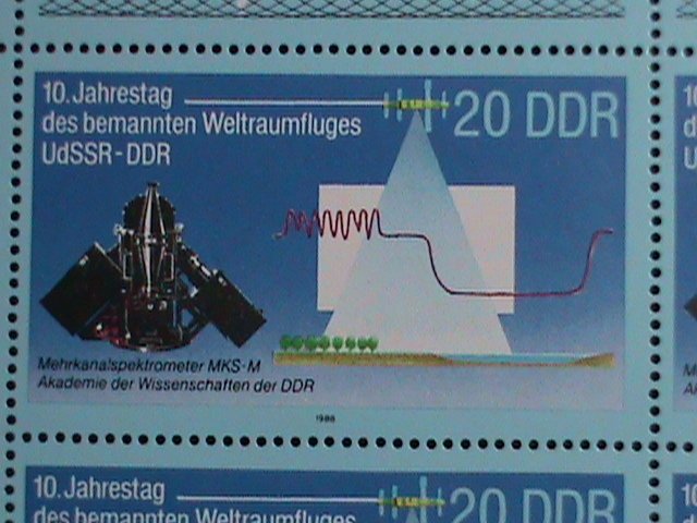 ​GERMANY DDR STAMP-1988- SPACE PROGRAMS DDR & USSR MNH S/S SHEET VERY FINE