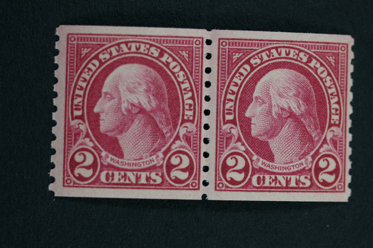 United States #599 Coil Pair MNH
