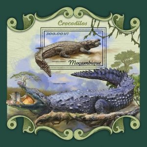 Mozambique - 2018 Crocodiles on Stamps - Souvenir Sheet - MOZ18126b