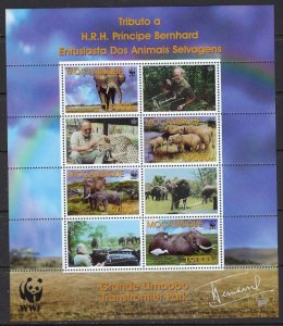 Mozanbique 1588 MNH sheet of 7 2002 Elephants (SS)(ad4924)