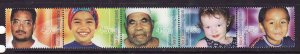 Cocos (Keeling) Is.-Sc#332-unused NH strip-Faces-2000-