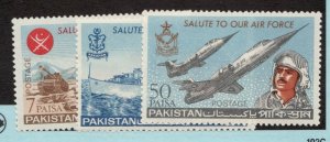  Sc 219 - 221 - Pakistan - Army - Air Force - Marines -MH - superfleas - cv$5.50