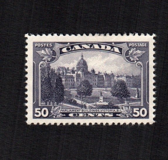 Canada 226  MH cat $ 28.00 222