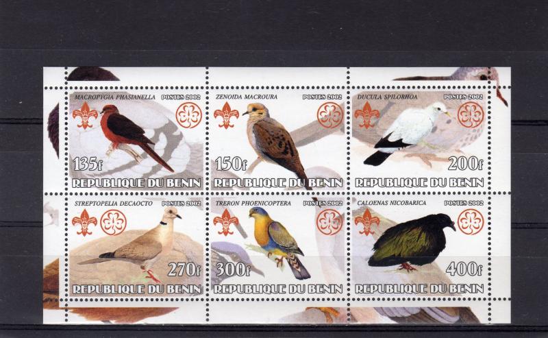 Benin 2002 BIRDS-SCOUT EMBLEM Sheetlet (6) Perforated MNH VF