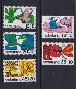 Netherlands  #B439-B443  MNH 1968  child welfare . fairy tales