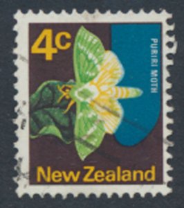 New Zealand SG 919  Used   SC# 443  Moth 1970    see scan