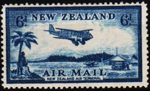 New Zealand. 1935 6d S.G.572 Mounted Mint