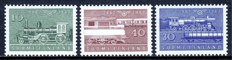 Finland - Scott #388-390 - MH - Hinge bump #389 - SCV $12