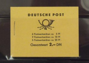 16539   EAST GERMANY - DDR   MNH # 330c, 333a, 477b   Booklet     CV$ 15.00