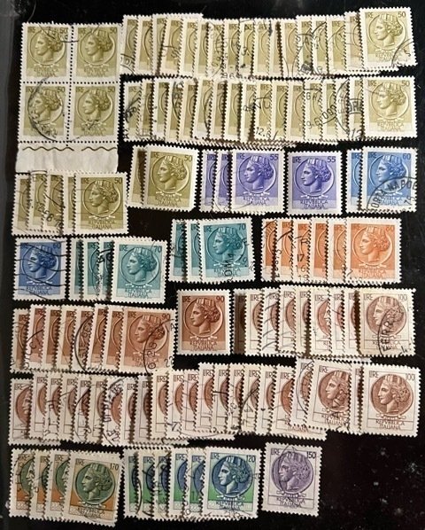 Italy Scott# 998A...1289  Used/Unused F/VF Lot of 277 stamps Cat $55.40