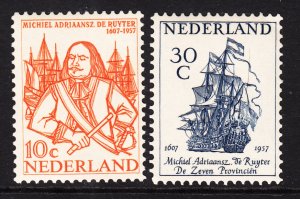 Netherlands 370-371 MNH VF