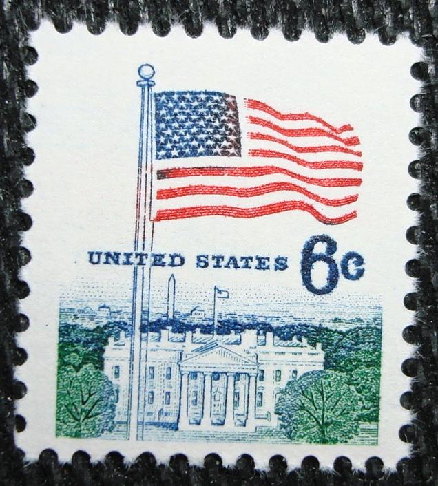 US #1338D MNH Single, Flag and White House SCV $.20 L10