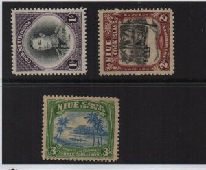 Niue Cook Islands 1938 SG75/7 set of 3 George VI Definitives mounted mint