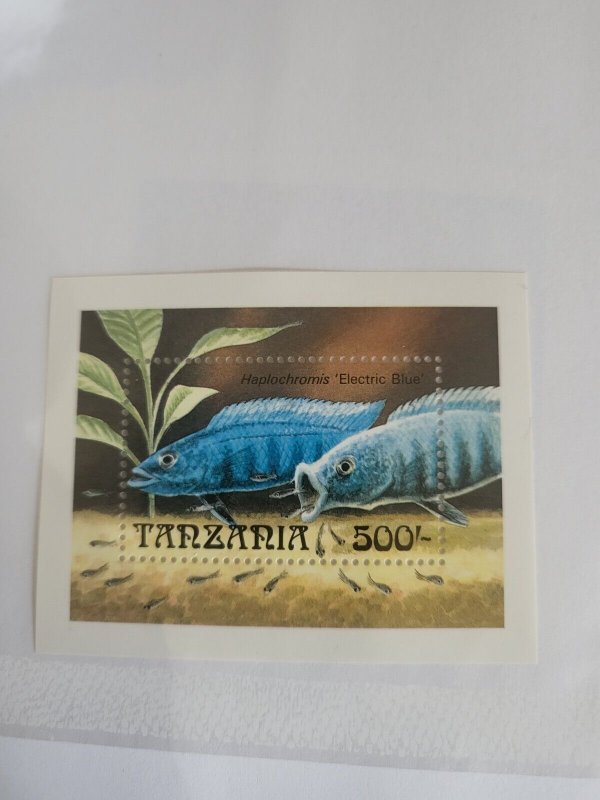 Stamps Tanzania 894 nh